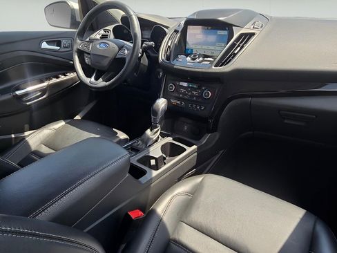 Used 2019 Ford Escape Titanium AWD/4WD image 21