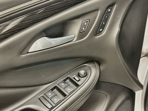 Used 2017 Buick Envision Premium w/ Driver Confidence Package AWD/4WD image 15