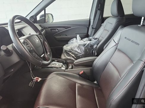 Used 2021 Honda Ridgeline Black Edition image 8