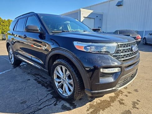 Used 2020 Ford Explorer XLT w/ Equipment Group 202A image 1