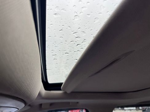 Used 2015 Chevrolet Silverado 1500 High Country w/ High Country Premium Package image 17