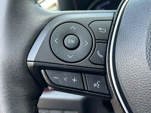 Used 2022 Toyota RAV4 Limited AWD/4WD image 25