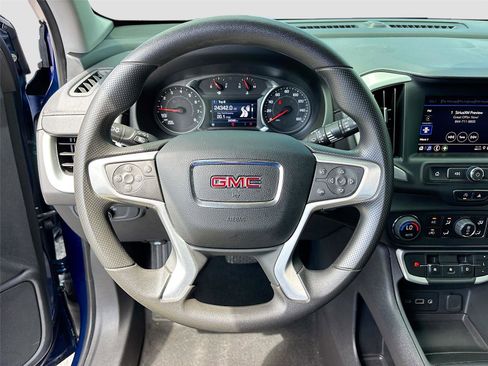Used 2023 GMC Terrain SLE w/ Driver Convenience Package image 13