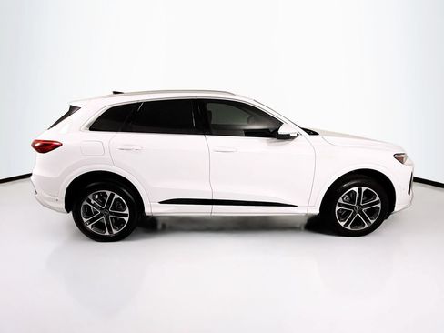 Used 2025 Audi Q5 Premium w/ Convenience Package AWD/4WD image 4