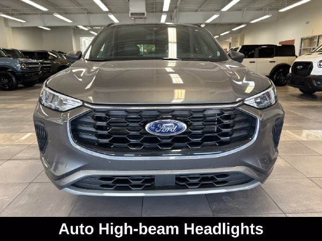 Used 2024 Ford Escape ST-Line w/ Tech Pack #1 AWD/4WD image 16