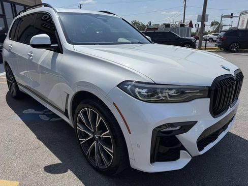 Used 2019 BMW X7 xDrive40i w/ Dynamic Handling Package AWD/4WD image 3