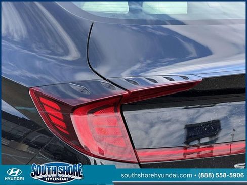 Certified 2023 Hyundai Sonata SEL w/ Cargo Package image 10