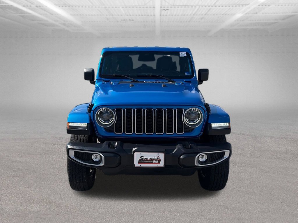 Used 2025 Jeep Wrangler Unlimited Sahara AWD/4WD image 9