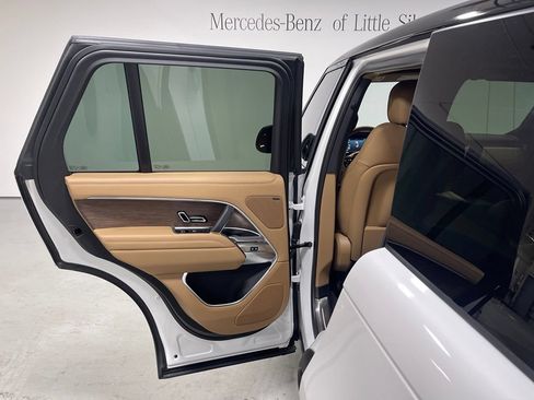 Used 2025 Land Rover Range Rover SE AWD/4WD image 23