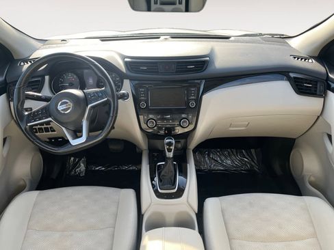 Used 2019 Nissan Rogue Sport SV w/ Technology Package image 10