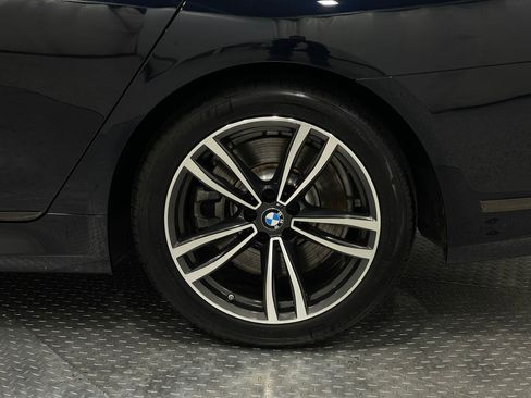 Used 2021 BMW 750i xDrive w/ Executive Package AWD/4WD image 35