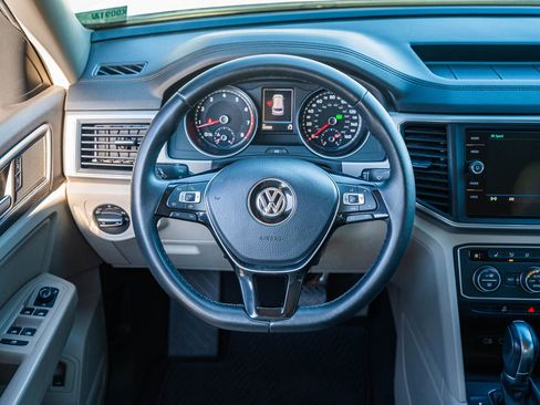 Used 2019 Volkswagen Atlas SE image 25