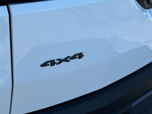 New 2026 Jeep Cherokee Overland image 6