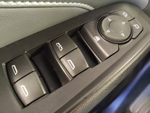 Used 2018 Chevrolet Traverse LT FWD image 27