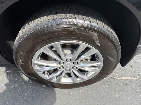 Used 2023 Cadillac XT5 Premium Luxury AWD/4WD image 9