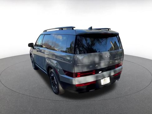 Used 2025 Hyundai Santa Fe SEL image 11