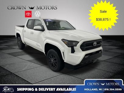 Used 2025 Toyota Tacoma SR5