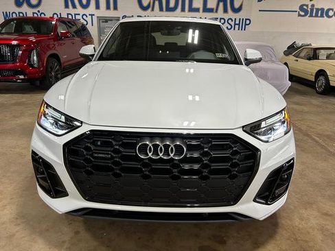 Certified 2025 Audi Q5 2.0T Premium w/ Convenience Plus Package image 8