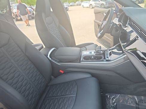 Used 2025 Audi RS Q8 performance AWD/4WD image 10