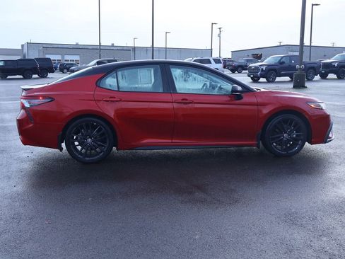 Used 2022 Toyota Camry XSE image 7