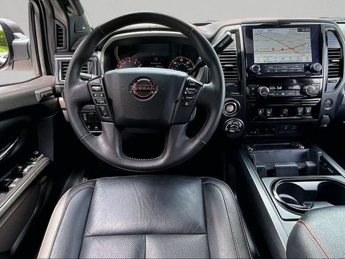 Used 2024 Nissan Titan PRO-4X w/ Pro-4x Convenience Package AWD/4WD image 10
