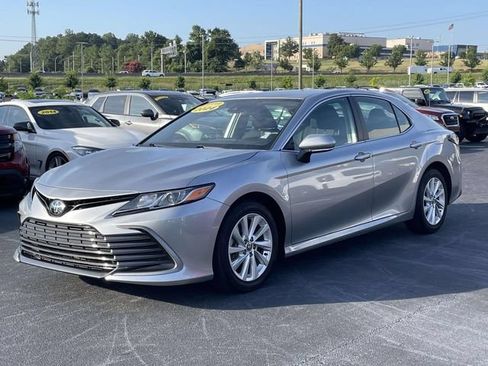 Used 2024 Toyota Camry LE FWD image 3