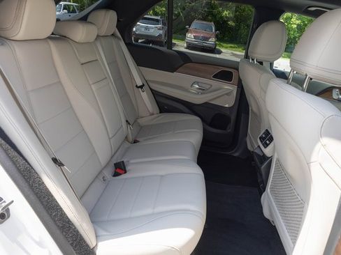 Certified 2025 Mercedes-Benz GLE 450 4MATIC image 19