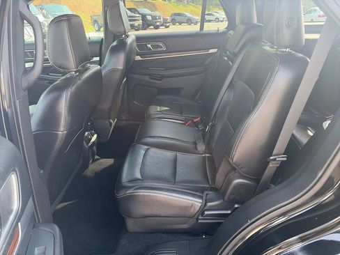 Used 2018 Ford Explorer Limited AWD/4WD image 25