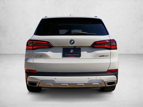 Used 2023 BMW X5 xDrive40i w/ Parking Assistance Package AWD/4WD image 6