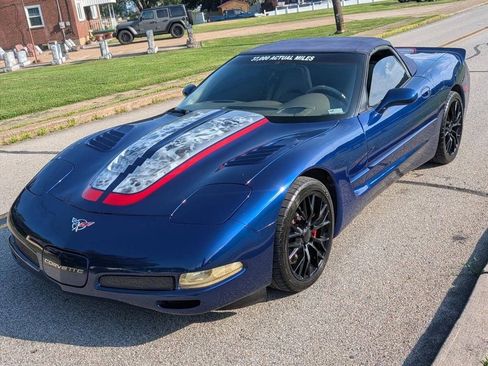 Used 2004 Chevrolet Corvette Convertible w/ Preferred Equipment Group image 11