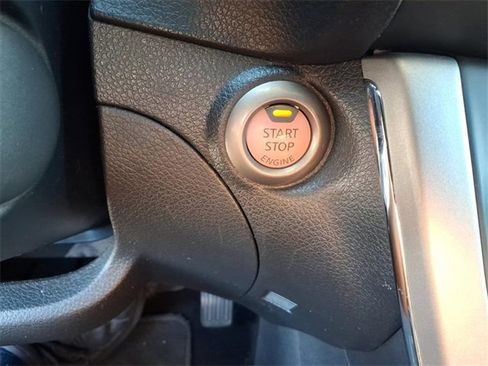 Used 2015 Nissan Sentra SV image 26