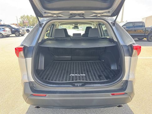 Used 2023 Toyota RAV4 XLE image 18