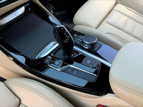 Used 2021 BMW X3 xDrive30i w/ Premium Package image 16