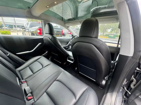 Used 2018 Tesla Model 3 Long Range AWD/4WD image 16