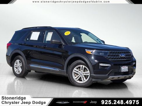 Used 2024 Ford Explorer XLT w/ Equipment Group 202A image 1