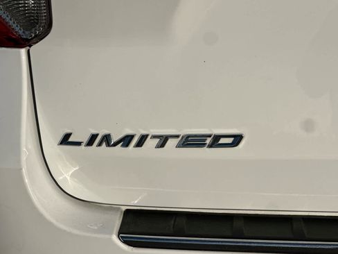 Used 2021 Ford Explorer Limited w/ Equipment Group 301A image 34