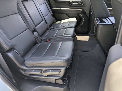 Used 2025 Chevrolet Tahoe LT AWD/4WD image 27