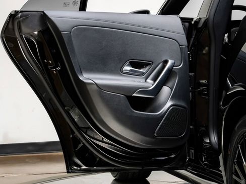 Used 2025 Mercedes-Benz CLA 250 4MATIC image 43