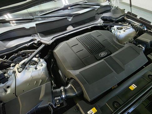 Used 2017 Land Rover Range Rover Sport SE AWD/4WD image 42