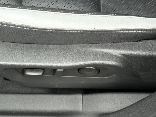 Used 2025 Buick Envision Sport Touring AWD/4WD image 20