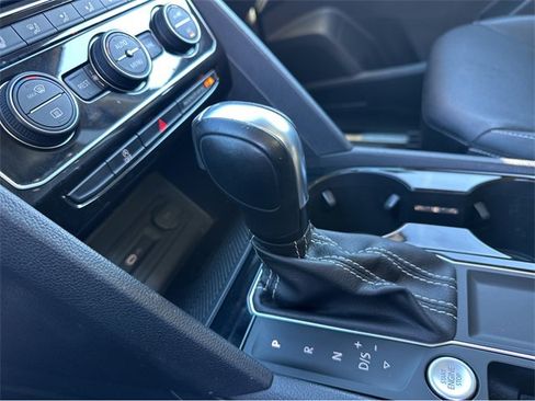 Used 2021 Volkswagen Atlas SEL R-Line image 29