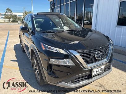 Used 2021 Nissan Rogue SV w/ Premium Package