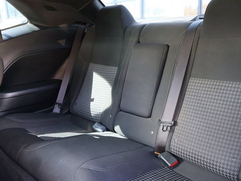 Used 2019 Dodge Challenger SXT image 26