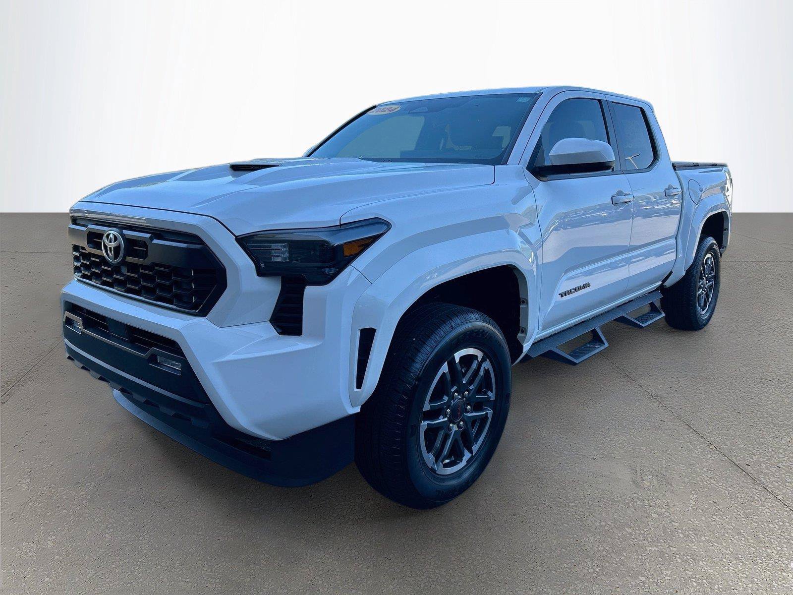 Used 2024 Toyota Tacoma TRD Sport AWD/4WD image 8