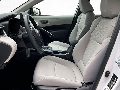 New 2026 Toyota Corolla Cross L image 18