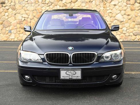 Used 2007 BMW 750i RWD image 2