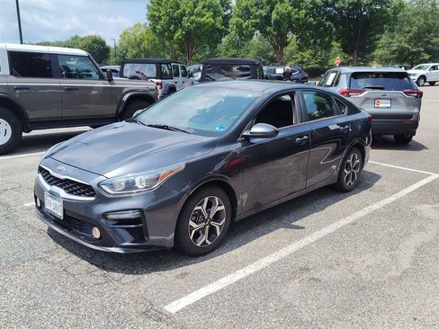 Used 2019 Kia Forte LXS FWD image 1