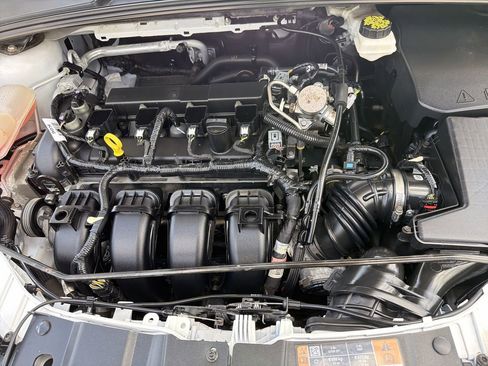 Used 2018 Ford Focus SE FWD image 10