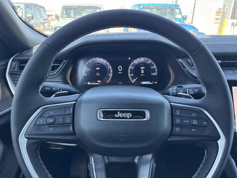New 2026 Jeep Grand Cherokee Limited w/ Limited Altitude Package RWD image 18