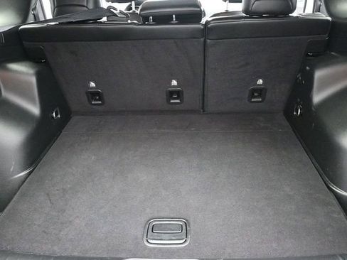 Used 2020 Jeep Cherokee Latitude Plus image 19